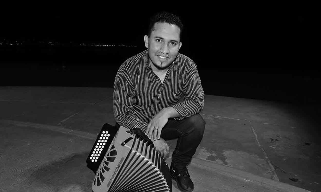 ARREGLOS Y COMPOSICIÓN